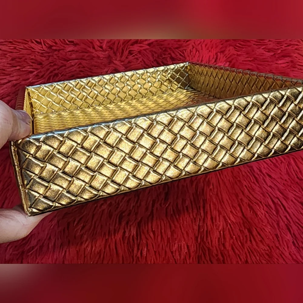 N/A gold toned